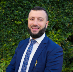 Estate Agent Walid Lakkis